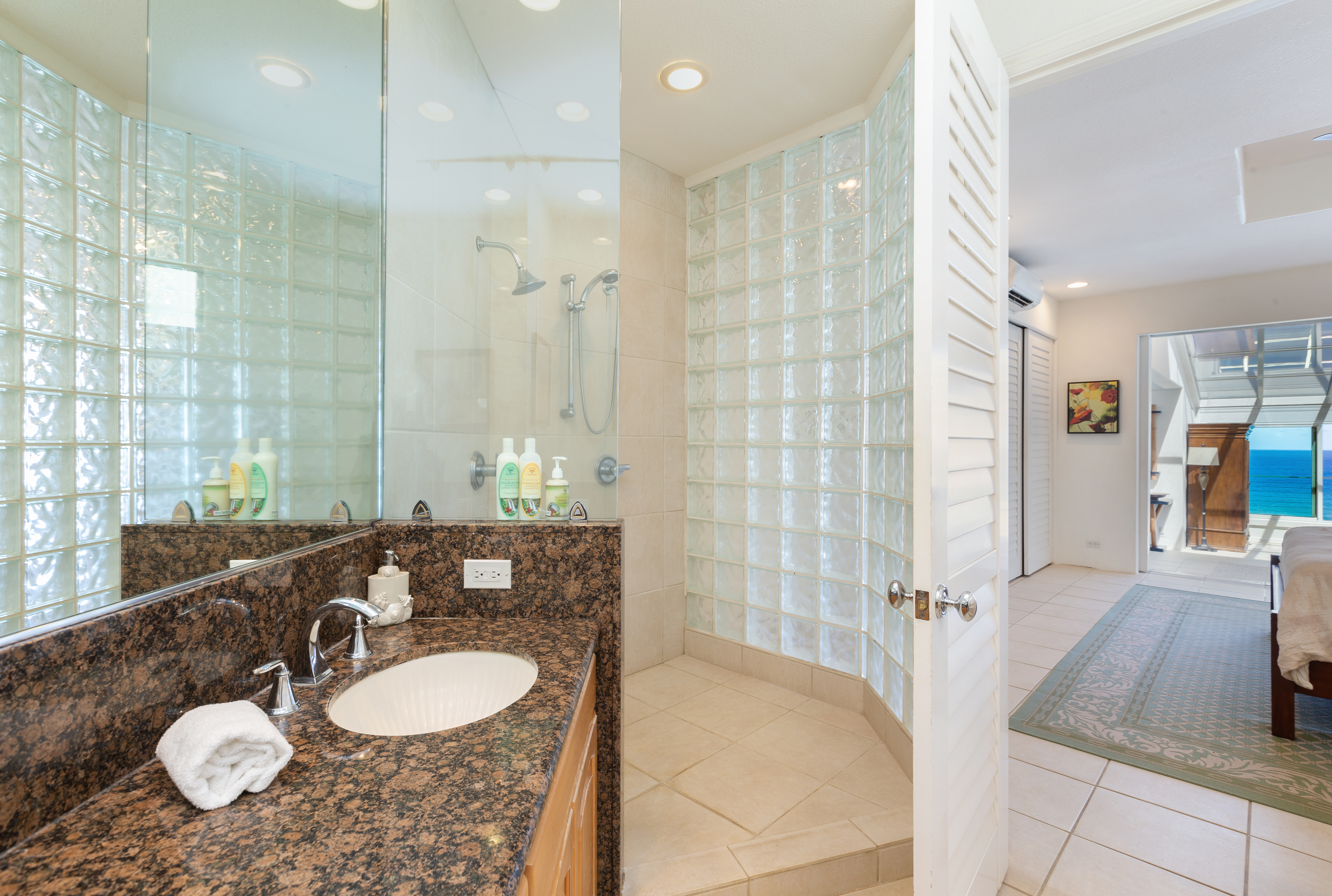 princeville-vacations- puu poa 413 - master shower 24