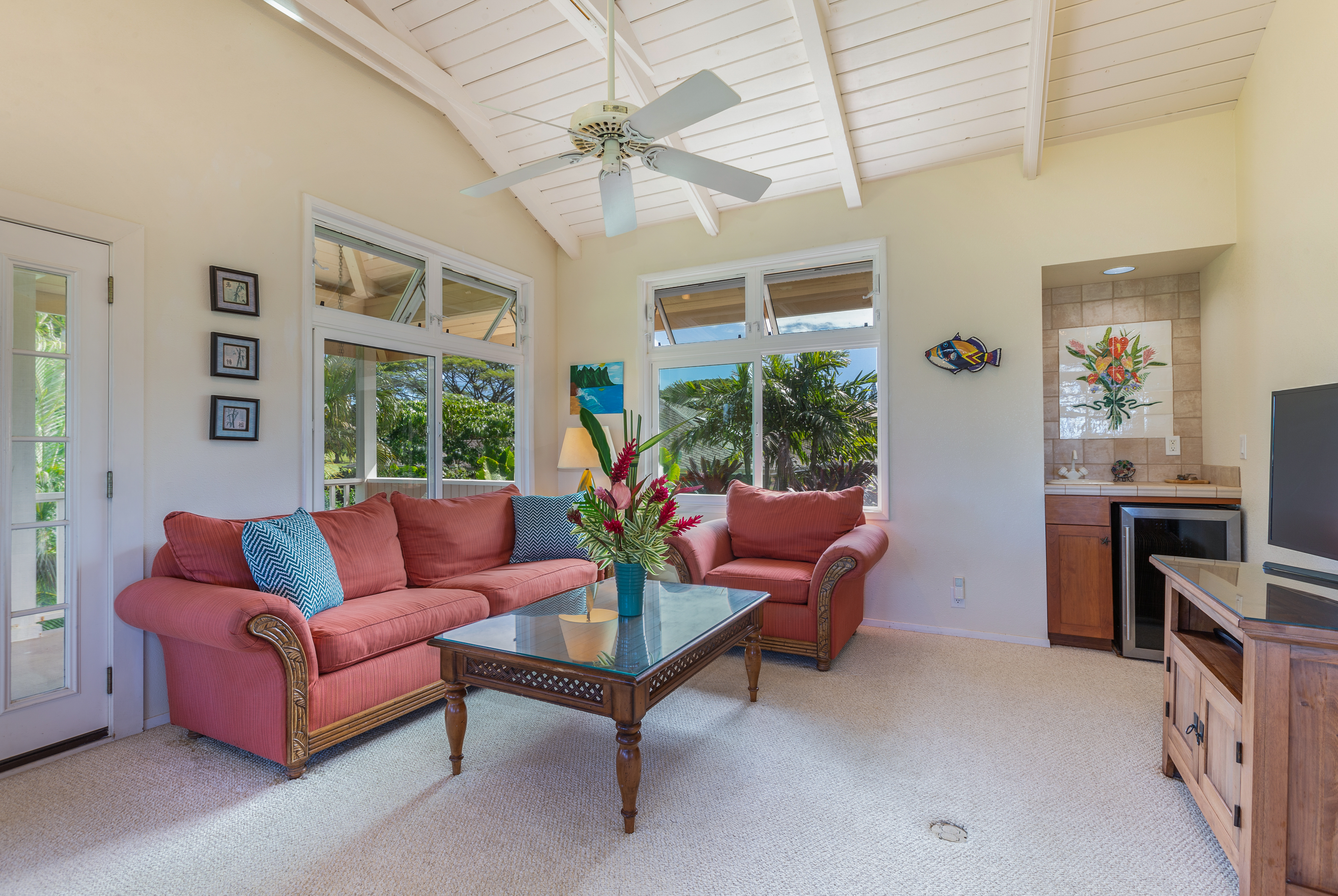 princeville-vacations- sunset open living room-18